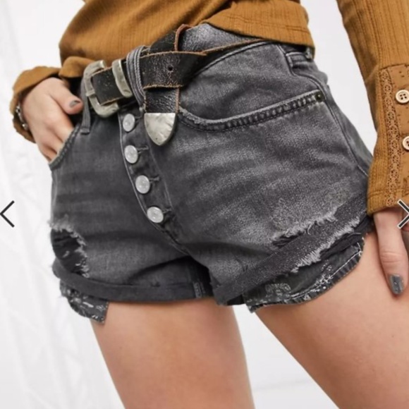 FREE PEOPLE ROMEO SHORTS SIZE 30 - Picture 2 of 8